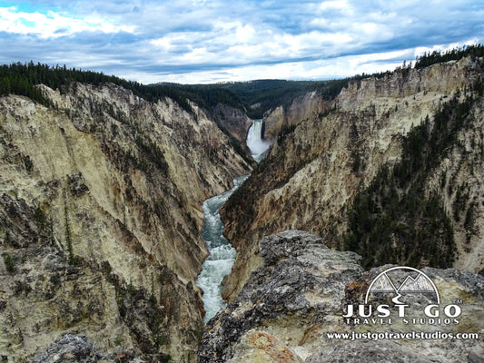 10 Reasons to Love Yellowstone National Park