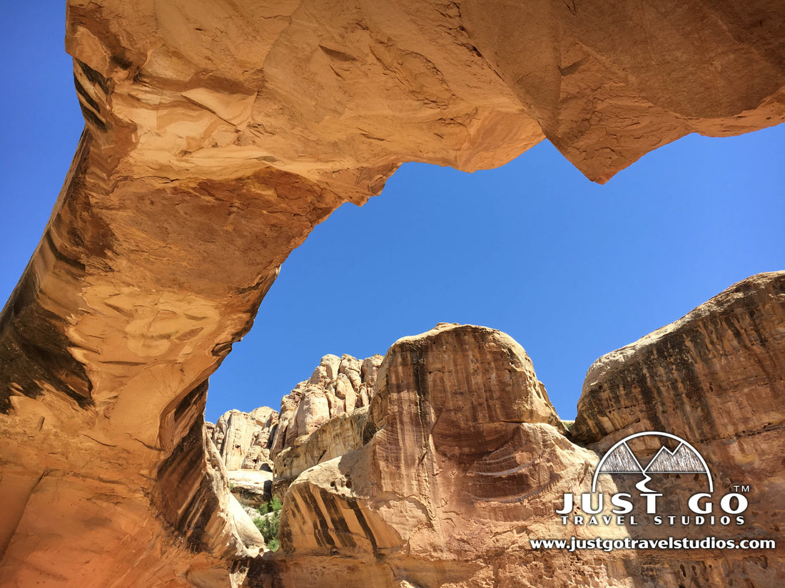 Hickman Bridge Trail in Capitol Reef National Park